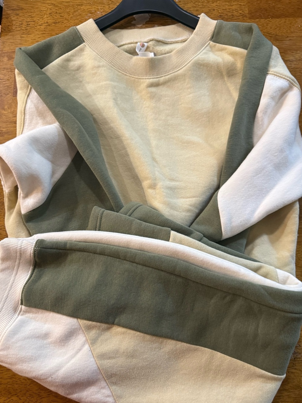 Daily Practice for Anthropologie Colorblock Olive Green and Cream Set, small - Picture 10 of 13